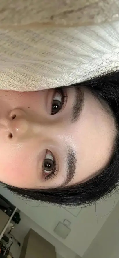 4k人像壁纸 - 卧姿 - 女生 - 室内「哲风壁纸」