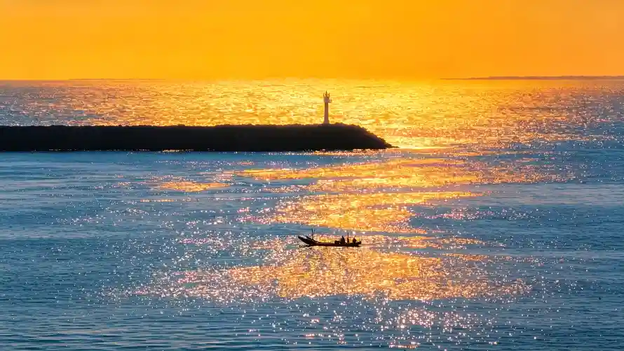 3k剪影壁纸-夕阳 - 孤舟-小船「哲风壁纸」