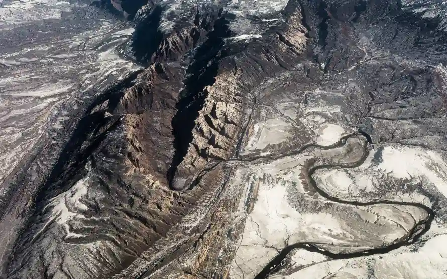 4k冰川壁纸-山脉 - 峡谷-河流「哲风壁纸」