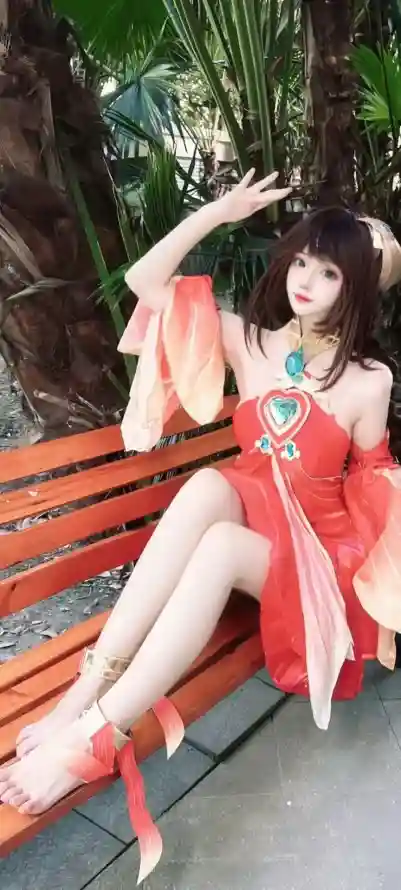 4k坐姿壁纸 - 大乔 - 户外 - 玉饰「哲风壁纸」