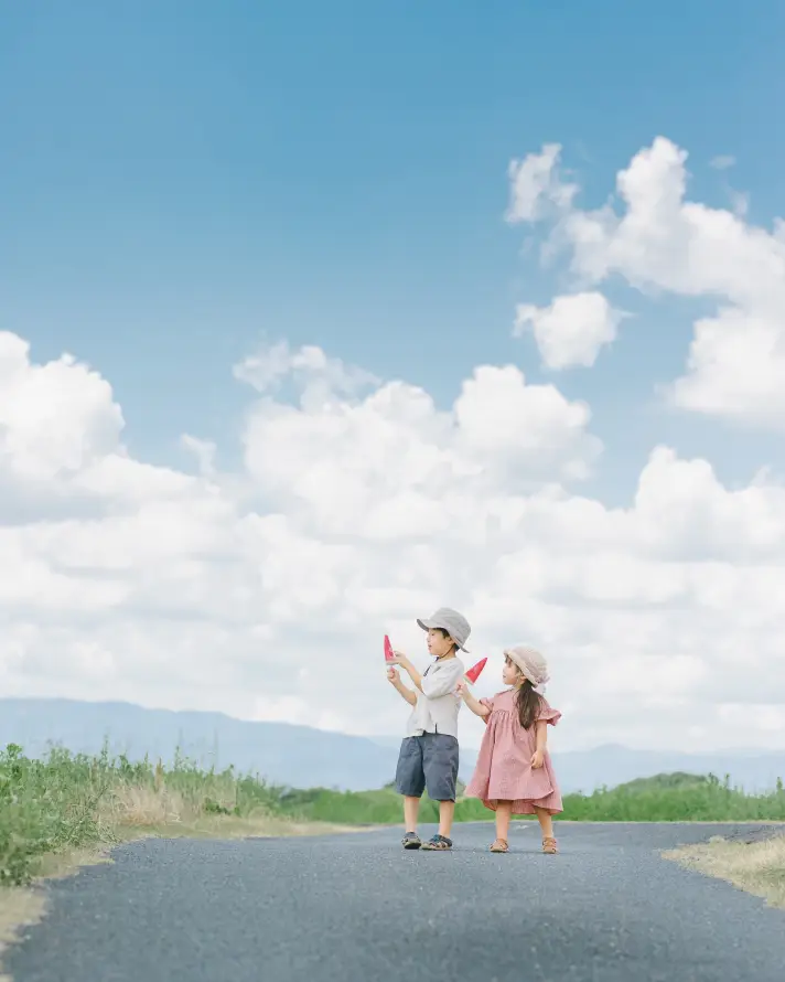4k公路壁纸 - 夏日 - 孩童 - 清新「哲风壁纸」