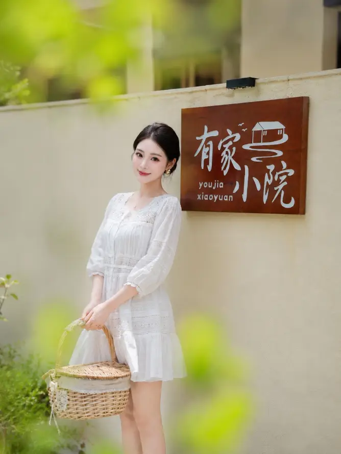 4k庭院壁纸 - 温柔 - 甜美 - 短裙「哲风壁纸」