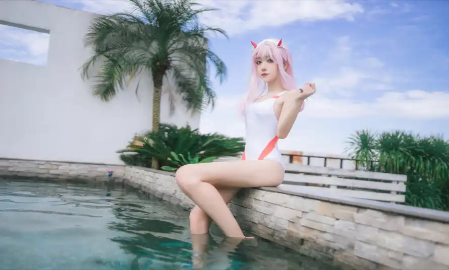 4k02壁纸-夏日 - 女神-泳池「哲风壁纸」