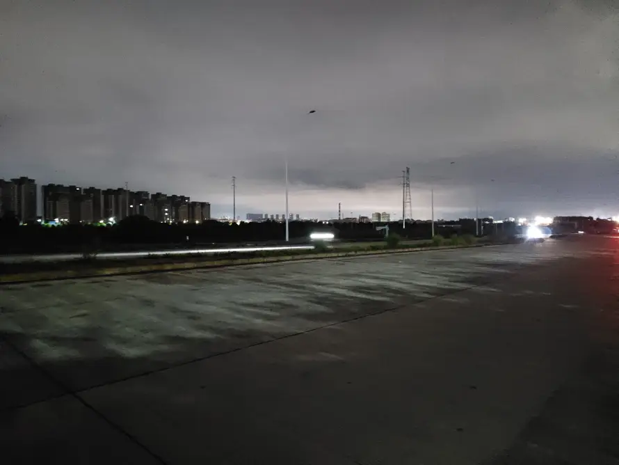 4k公路壁纸-夜景 - 无感-空旷「哲风壁纸」