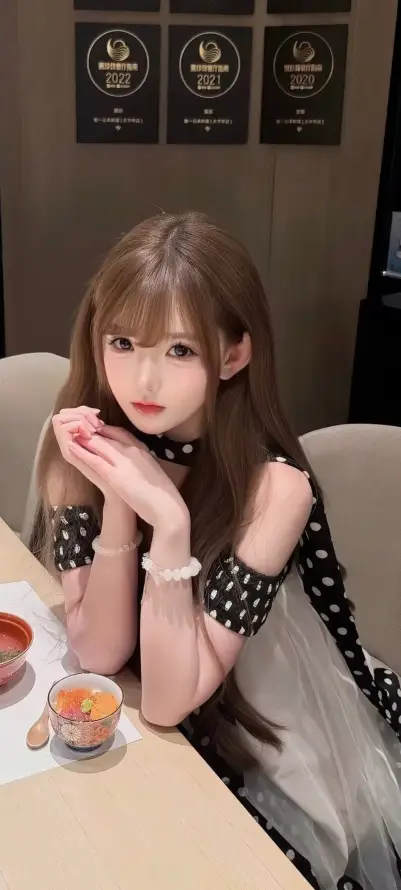4k托腮壁纸 - 玉镯 - 甜美 - 红唇「哲风壁纸」
