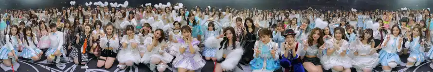 4k人群壁纸 - 舞台 - 演出 - 二次元「哲风壁纸」