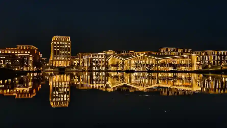 3k夜景壁纸-暖色调 - 老厂房-黄浦江「哲风壁纸」