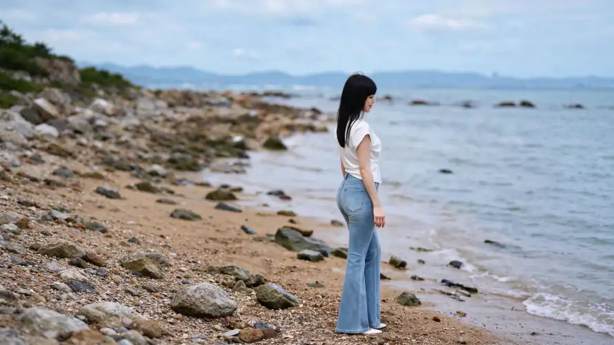 4k侧立壁纸 - 女生 - 浅滩 - 海岸「哲风壁纸」 4k侧立壁纸 - 女生 - 浅滩 - 海岸「哲风壁纸」
