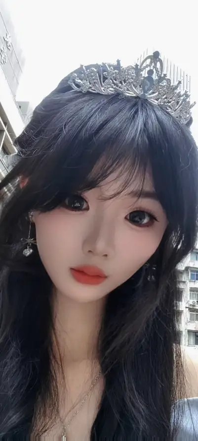 4k人像壁纸 - 皇冠 - 红唇 - 美女「哲风壁纸」