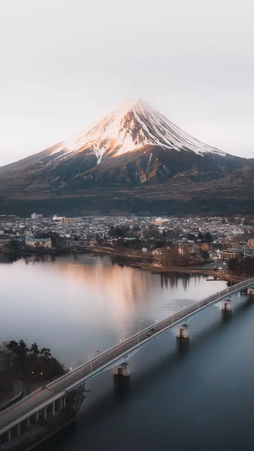 4k高地壁纸 - 光 - 富士山 - 水资源「哲风壁纸」