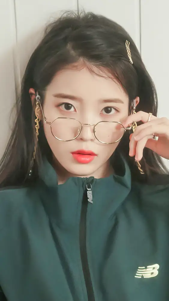 《韩国》手机壁纸-IU-壁纸分享「哲风壁纸」