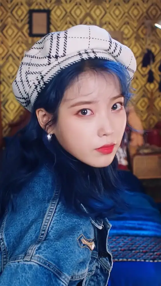 《IU》手机壁纸-韩国背景图片 - 美图合集「哲风壁纸」