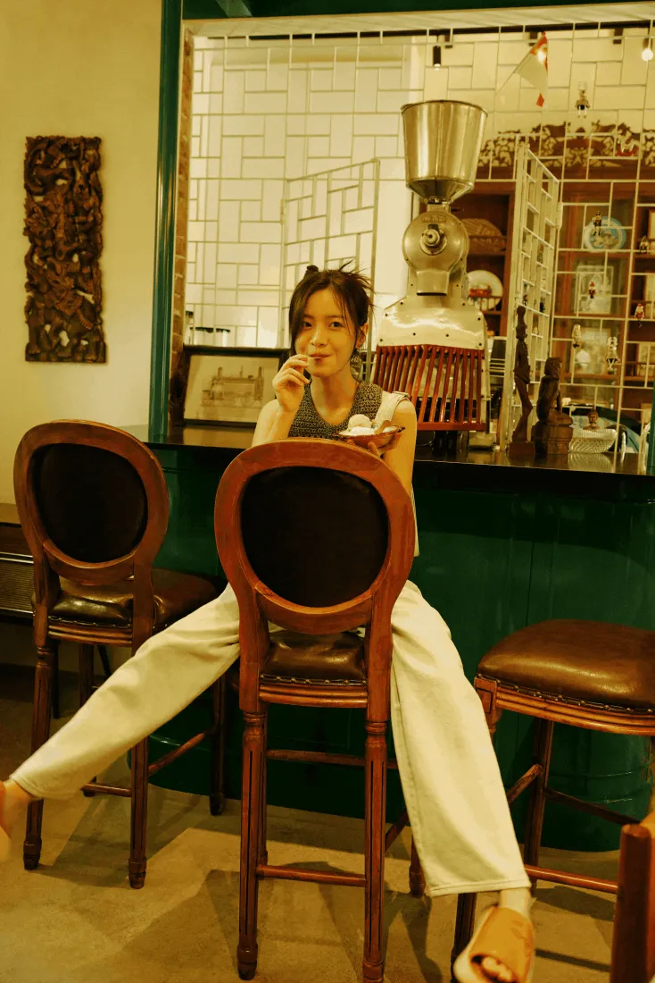 《美女》手机壁纸-李庚希壁纸-壁纸分享「哲风壁纸」