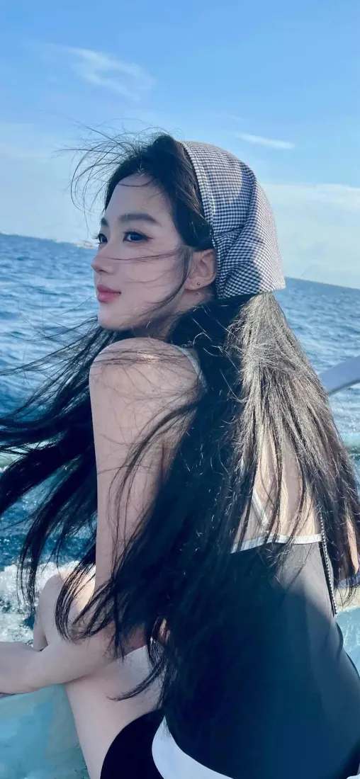 《大海》手机壁纸-美女壁纸 - 壁纸分享「哲风壁纸」