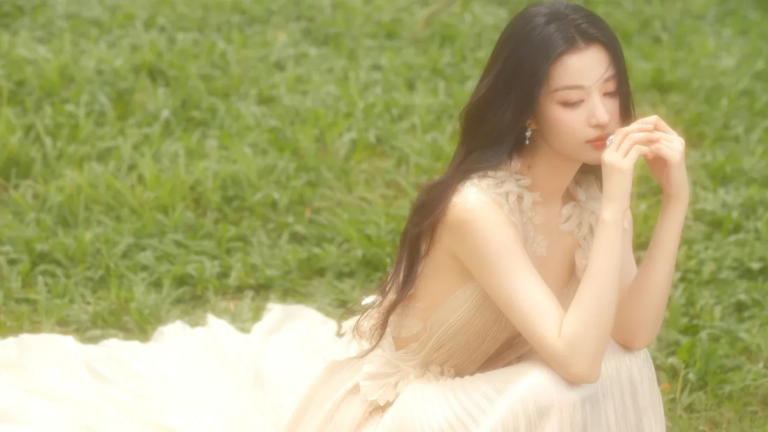 8k写真壁纸-女明星壁纸 - 免费下载「哲风壁纸」