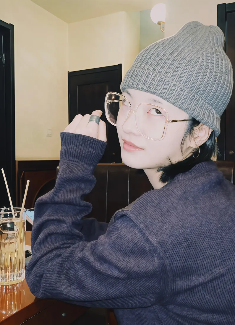 《女演员》手机壁纸-李庚希壁纸 - 壁纸推荐「哲风壁纸」