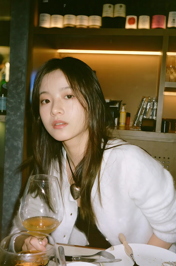 《李庚希》手机壁纸-氛围感壁纸 - 精选壁纸「哲风壁纸」