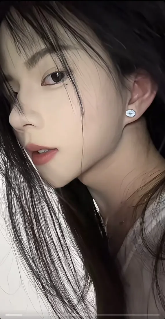 男娘壁纸｜香香软软背景图片 - 精致人像「哲风壁纸」