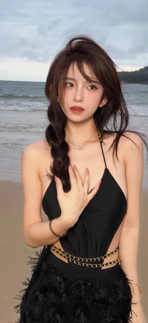 性感吊带美女海边写真壁纸｜魅力背景图片 - 美女「哲风壁纸」