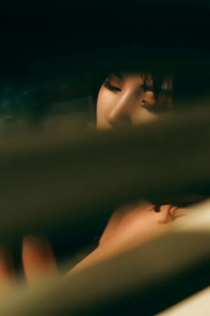 光影女生手机壁纸｜氛围感背景图片 - 唯美意境「哲风壁纸」