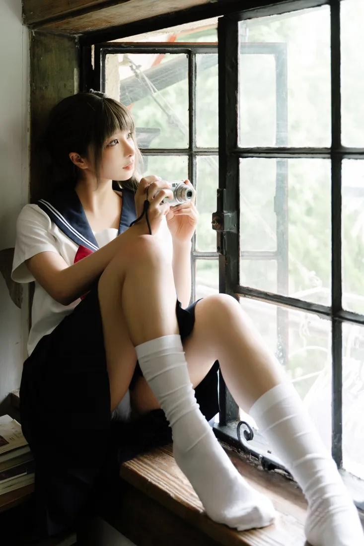 jk美女手机壁纸｜窗边jk少女背景图片 - 清新风「哲风壁纸」