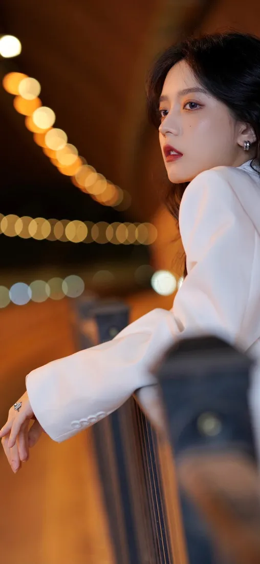 洪晨曦壁纸｜时尚氛围感背景图片 - 夜景「哲风壁纸」