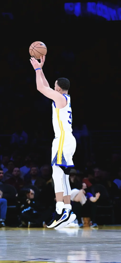 库里手机壁纸｜NBA球星投篮背景图片 - 经典瞬间「哲风壁纸」