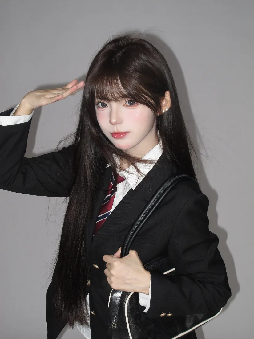 校服少女手机壁纸｜青春少女背景图片 - 敬礼瞬间「哲风壁纸」
