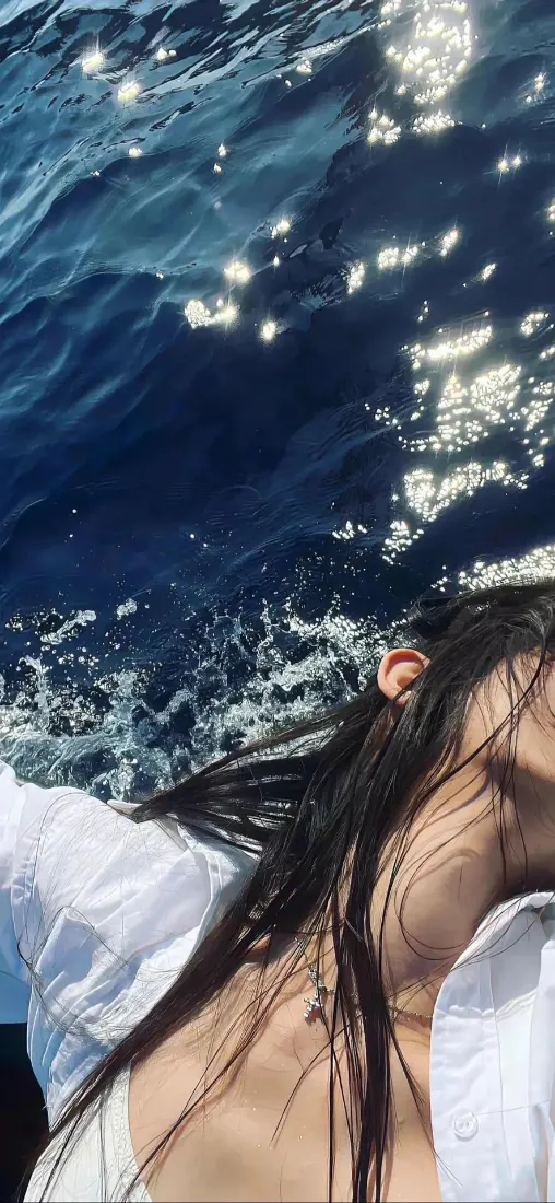纯欲女神手机壁纸｜海洋背景图片 - 金牌甄选「哲风壁纸」