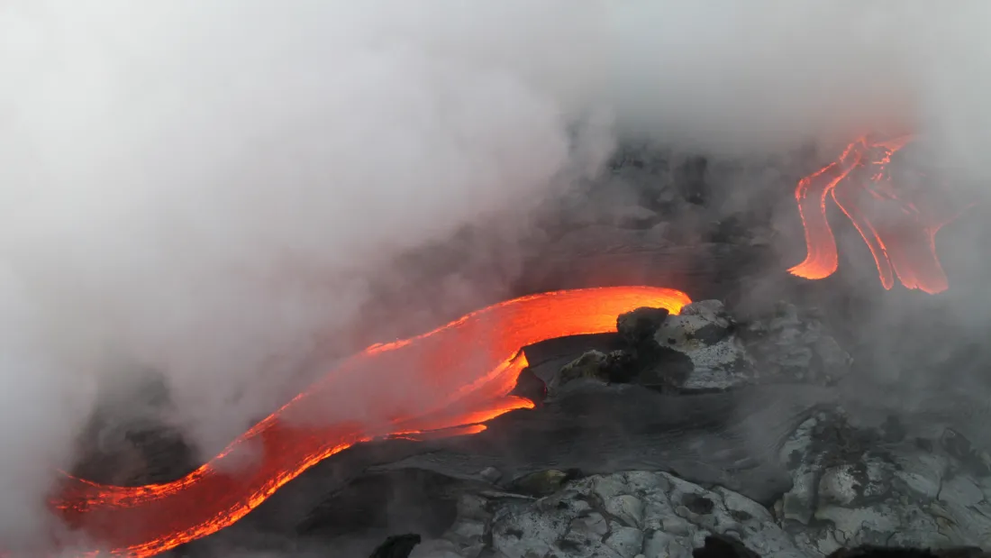 4k自然奇观壁纸｜岩浆涌动背景图片 - 火山「哲风壁纸」