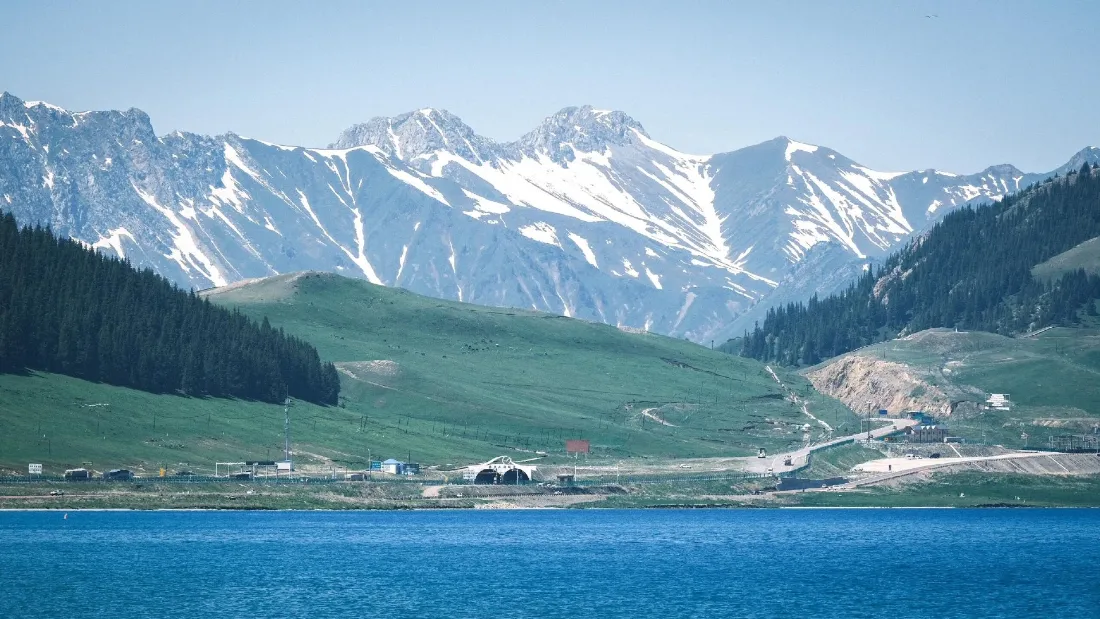 2k雪山湖泊壁纸｜自然风景背景图片 - 清新「哲风壁纸」
