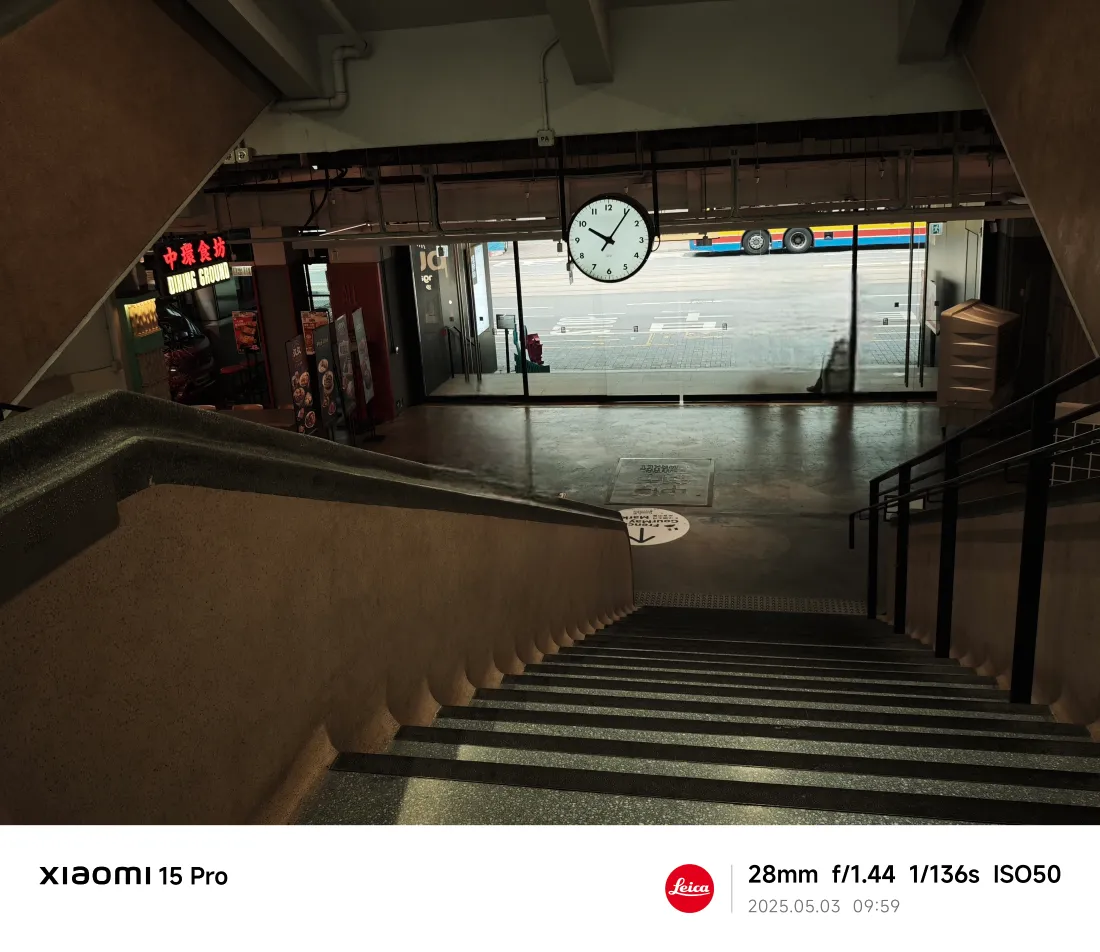 4k香港地铁时钟壁纸｜复古场景背景图片 - 怀旧「哲风壁纸」