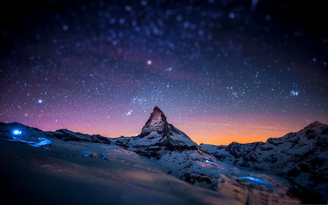 2k雪山壁纸｜夜空繁星背景图片 - 山顶美景「哲风壁纸」