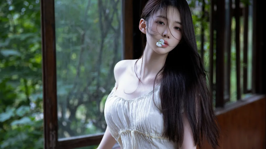 7k森系美女壁纸｜森林木屋背景图片 - 清新写真「哲风壁纸」