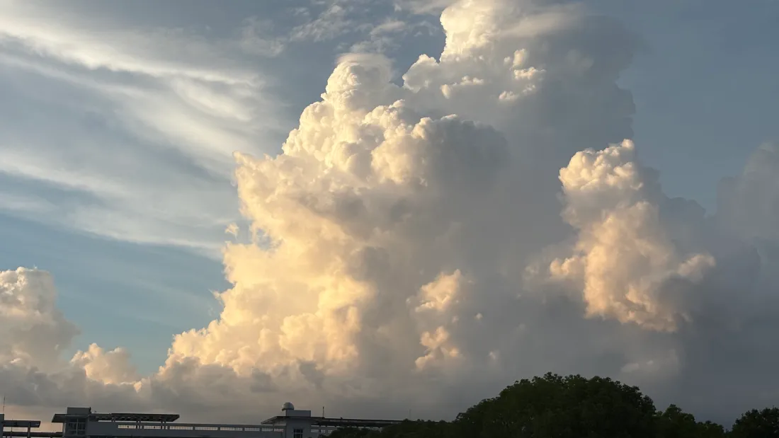 4k霞光云壁纸｜天空背景图片 - 夕阳云朵「哲风壁纸」
