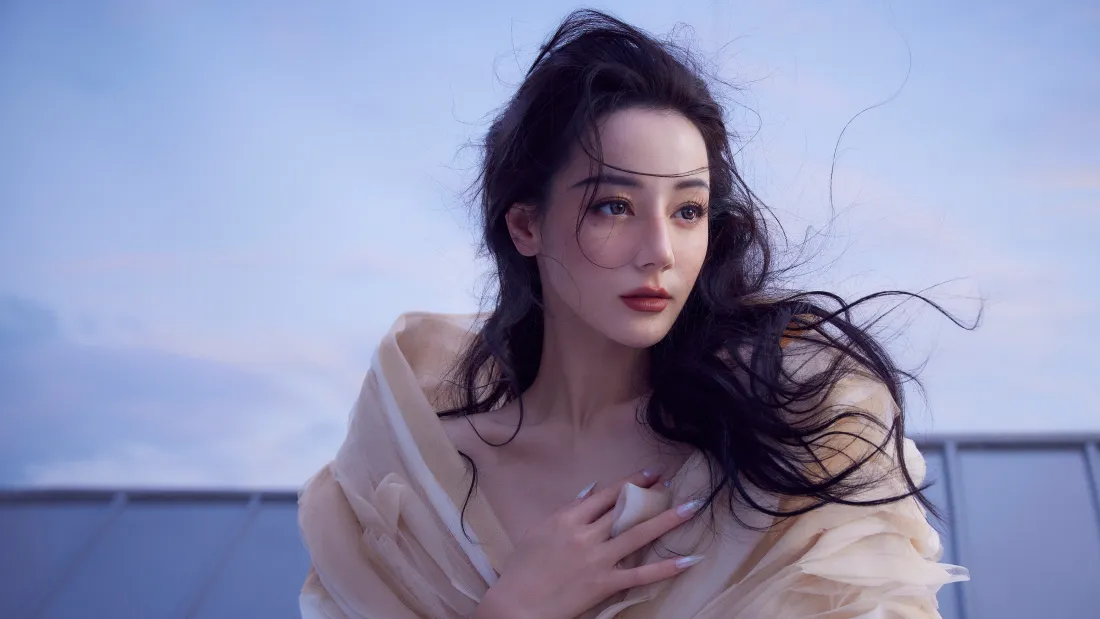 4k迪丽热巴壁纸｜户外背景图片 - 优雅「哲风壁纸」