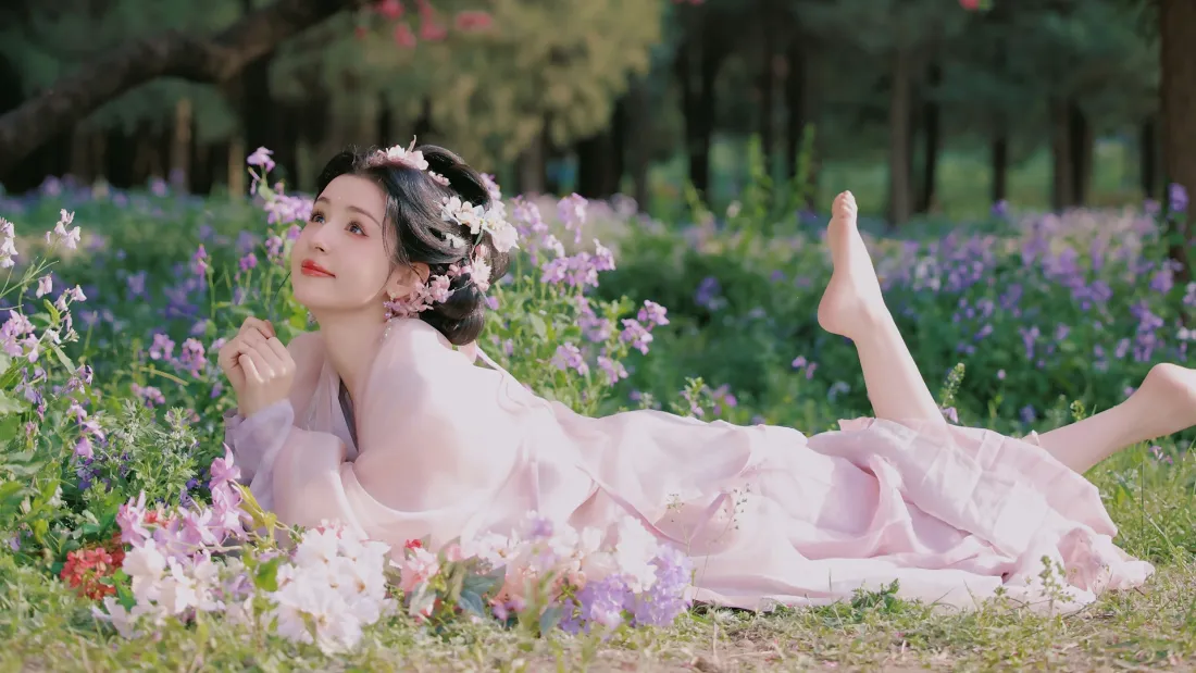 2k粉色古装壁纸｜花海背景图片 - 古风「哲风壁纸」