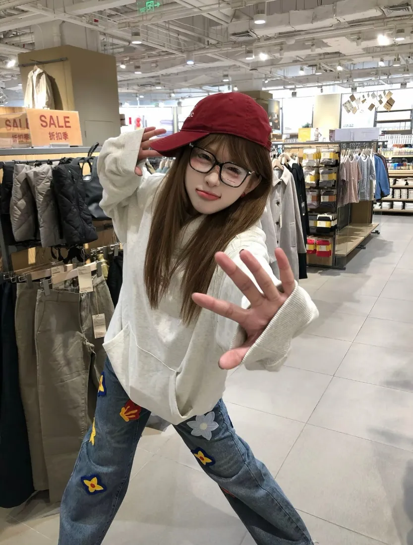 小菜是我清新手机壁纸｜服装店背景 - 红帽牛仔裤「哲风壁纸」