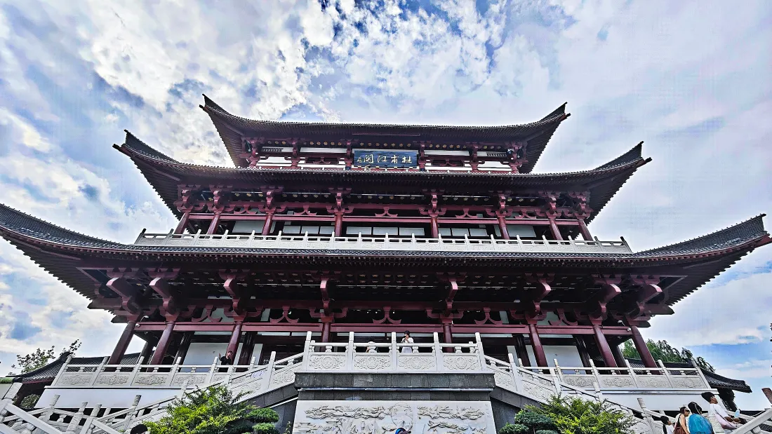 4k杜甫江阁壁纸｜长沙古建筑背景图 - 中式楼阁「哲风壁纸」