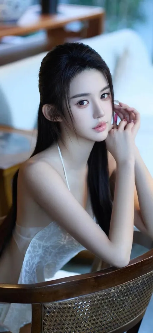 白衣美女手机壁纸｜室内背景图片 - 优雅「哲风壁纸」