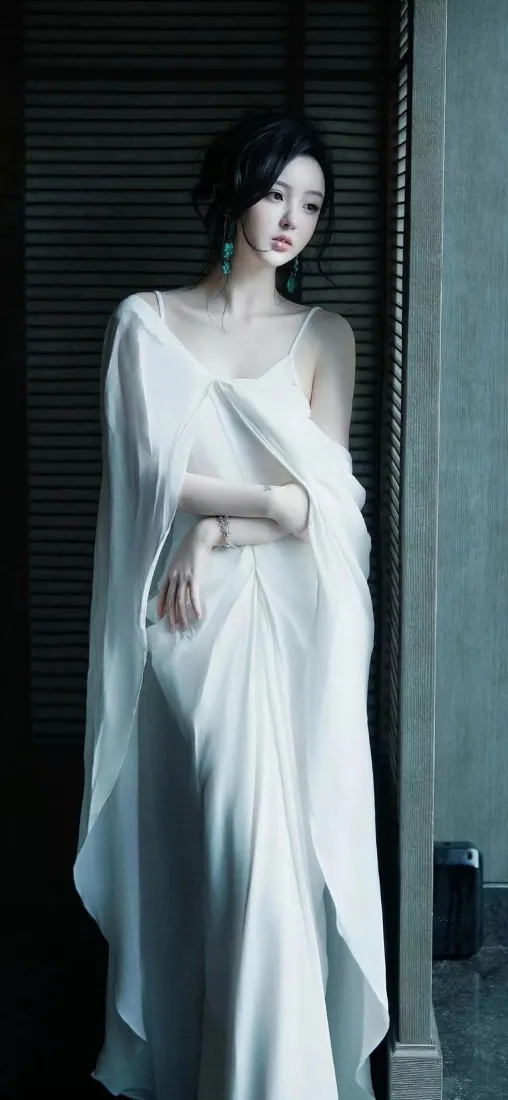 白衣女子长裙手机壁纸｜暗黑室内背景 - 优雅「哲风壁纸」