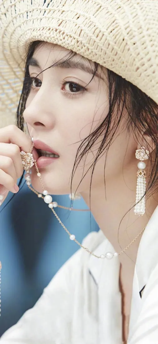 草帽白衣美女手机壁纸｜清新背景 - 优雅「哲风壁纸」