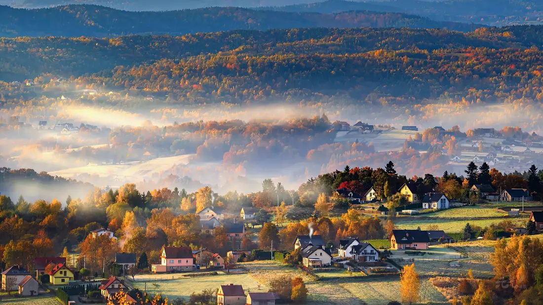 4k秋天乡野壁纸｜薄雾清晨乡村背景图片 - 山野风光「哲风壁纸」