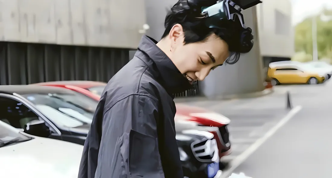 2k范世琦街拍壁纸｜都市街景 - 帅哥穿搭「哲风壁纸」