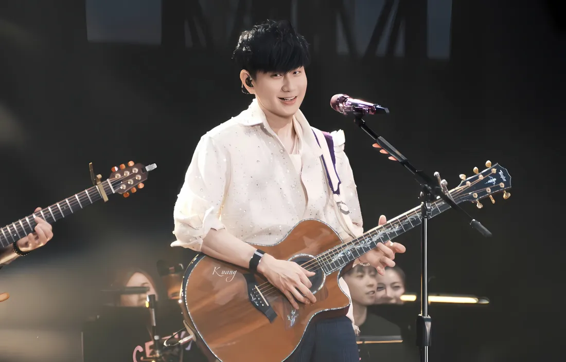 2k林俊杰壁纸｜演唱会背景图片 - 吉他弹唱「哲风壁纸」