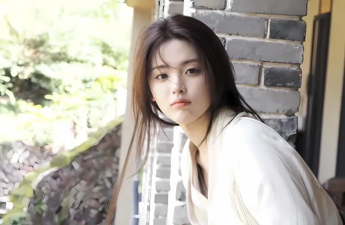 2k杨超越壁纸｜白衣清新背景图 - 纯洁「哲风壁纸」