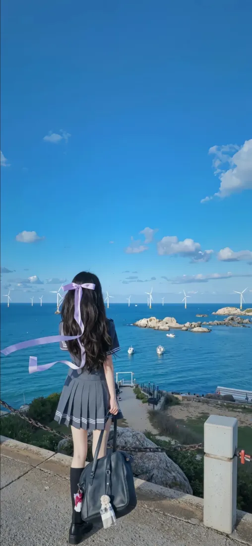 JK少女手机壁纸｜海边风车背景 - 氛围感高清「哲风壁纸」