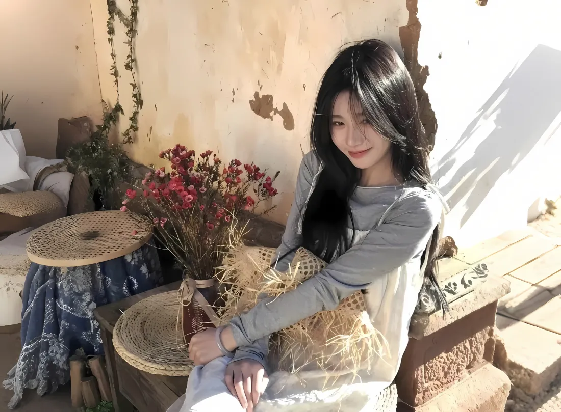 2k美女干花阳光壁纸｜户外背景 - 灰衣白裙「哲风壁纸」