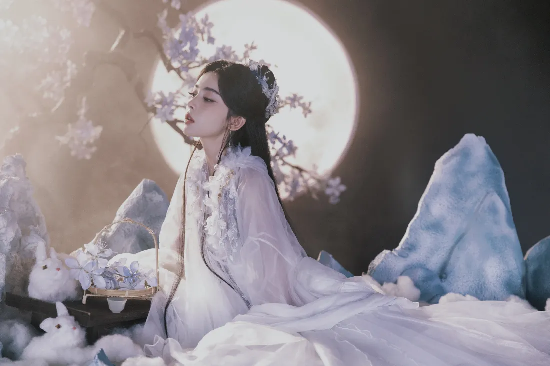 2k古力娜扎古装壁纸｜古风仙侠背景 - 月亮雪山樱花「哲风壁纸」