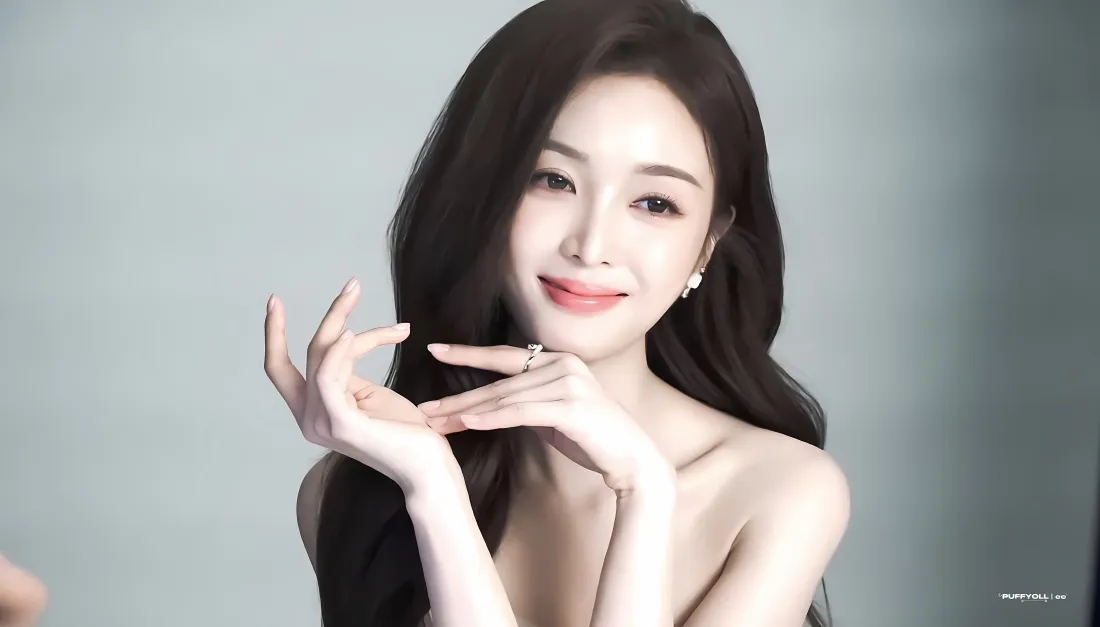 4k吴宣仪壁纸｜浅灰背景艺术照 - 精致微笑「哲风壁纸」